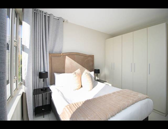 3 BEDROOM APARTMENT TO LET IN ROSEBANK